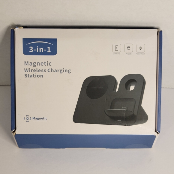 3 In 1 Magnetic Wireless Charging Station - Picture 2 of 7